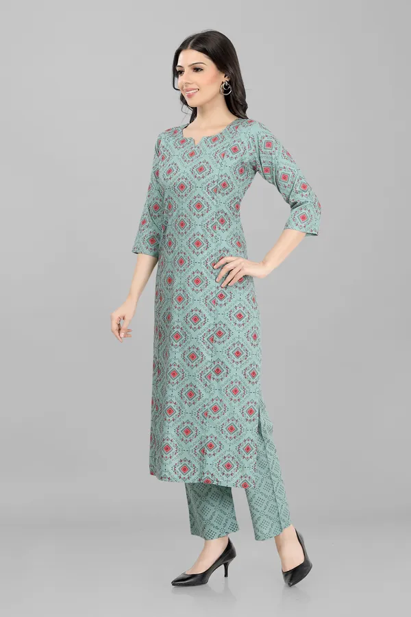 Pista_Feeding_&_Maternity_Dress_With_Zippers_(Top_&_Bottom)
